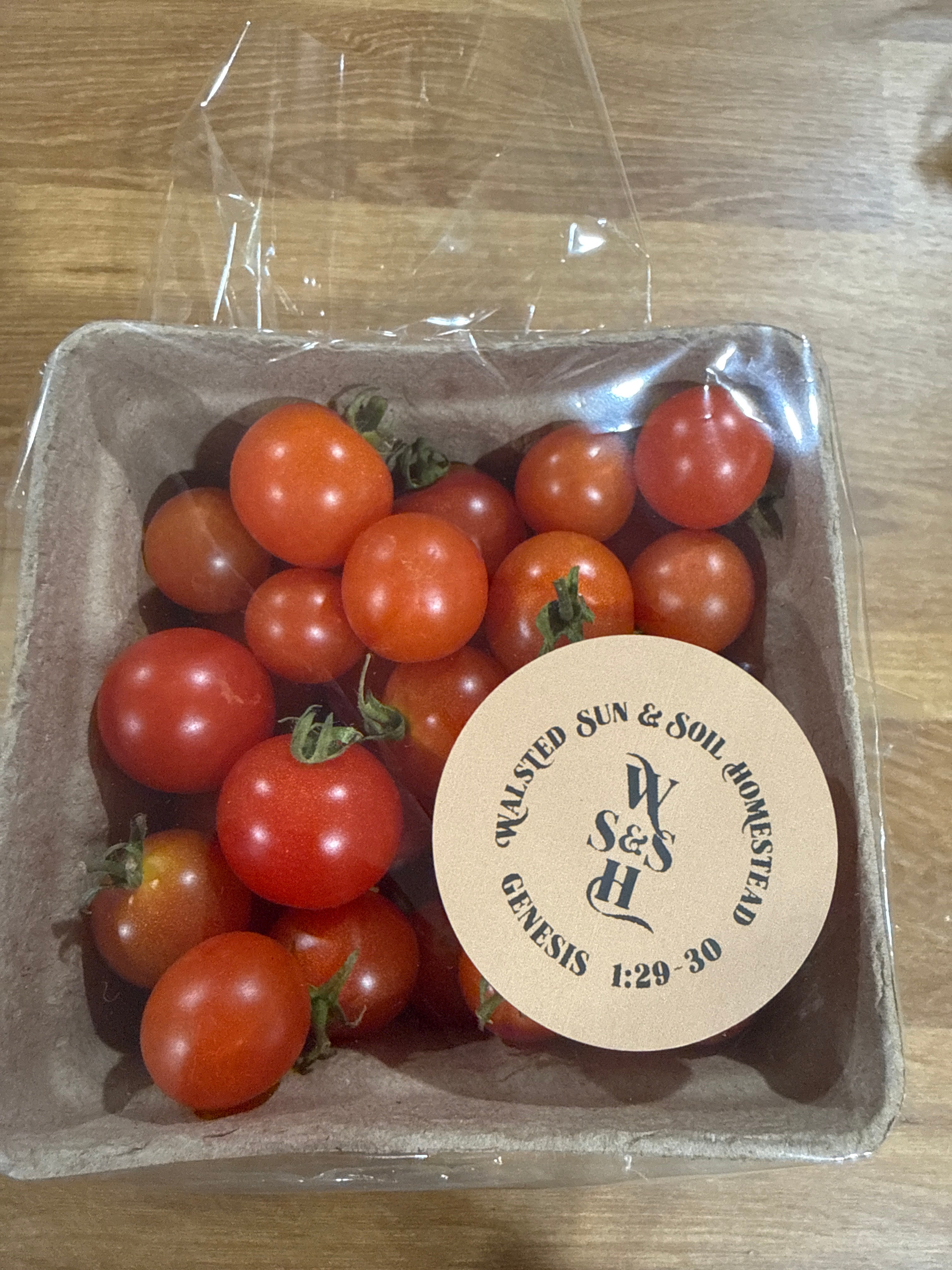 Cherry tomatoes organic